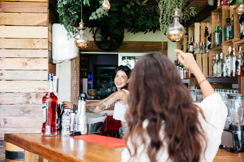 Hiring Bartenders in NYC for Summer Events: A Complete Guide