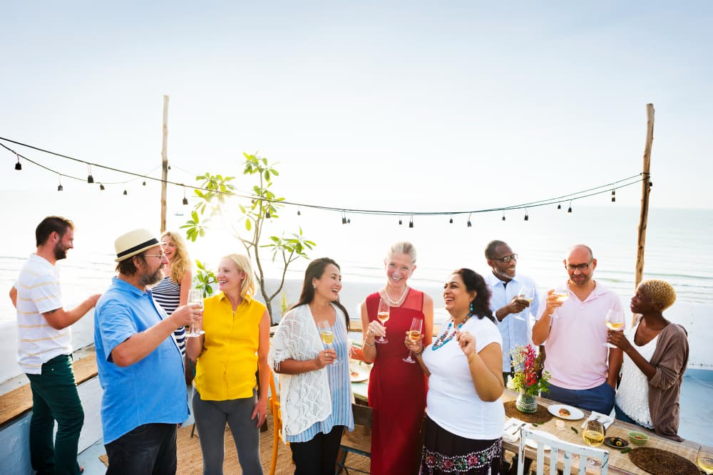 Why Summer Is the Busiest Season for Waiter Service for Parties