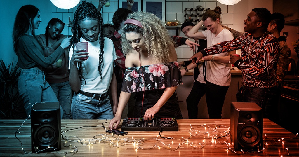 DJ on a pre-game party
